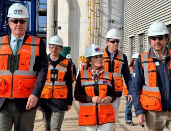 Subsecretario y Seremi MOP visitan planta desalinizadora de Aguas Pacífico en Puchuncaví